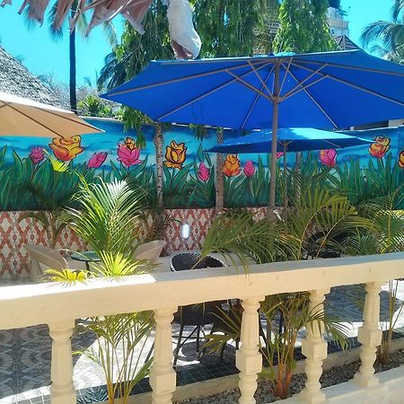 Blessing Holiday Homes - Diani Beach Bagian luar foto