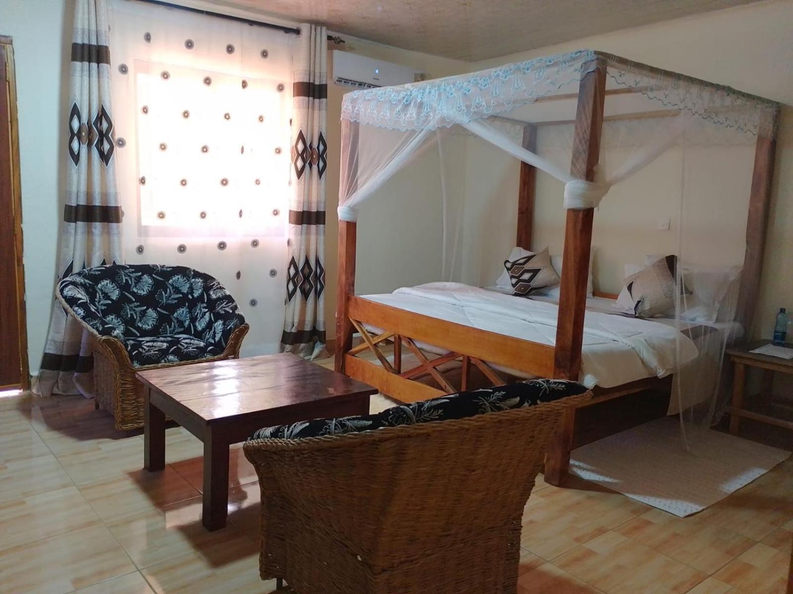 Blessing Holiday Homes - Diani Beach Bagian luar foto