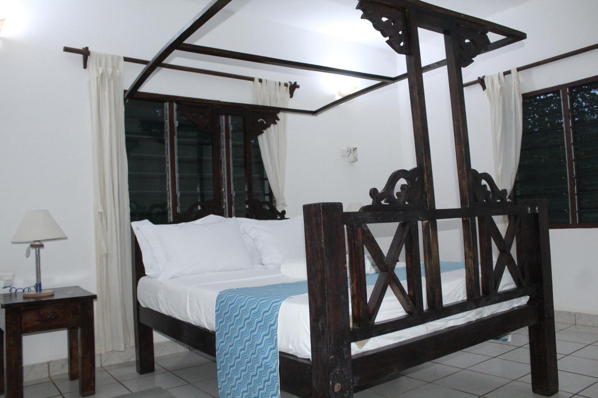 Blessing Holiday Homes - Diani Beach Bagian luar foto